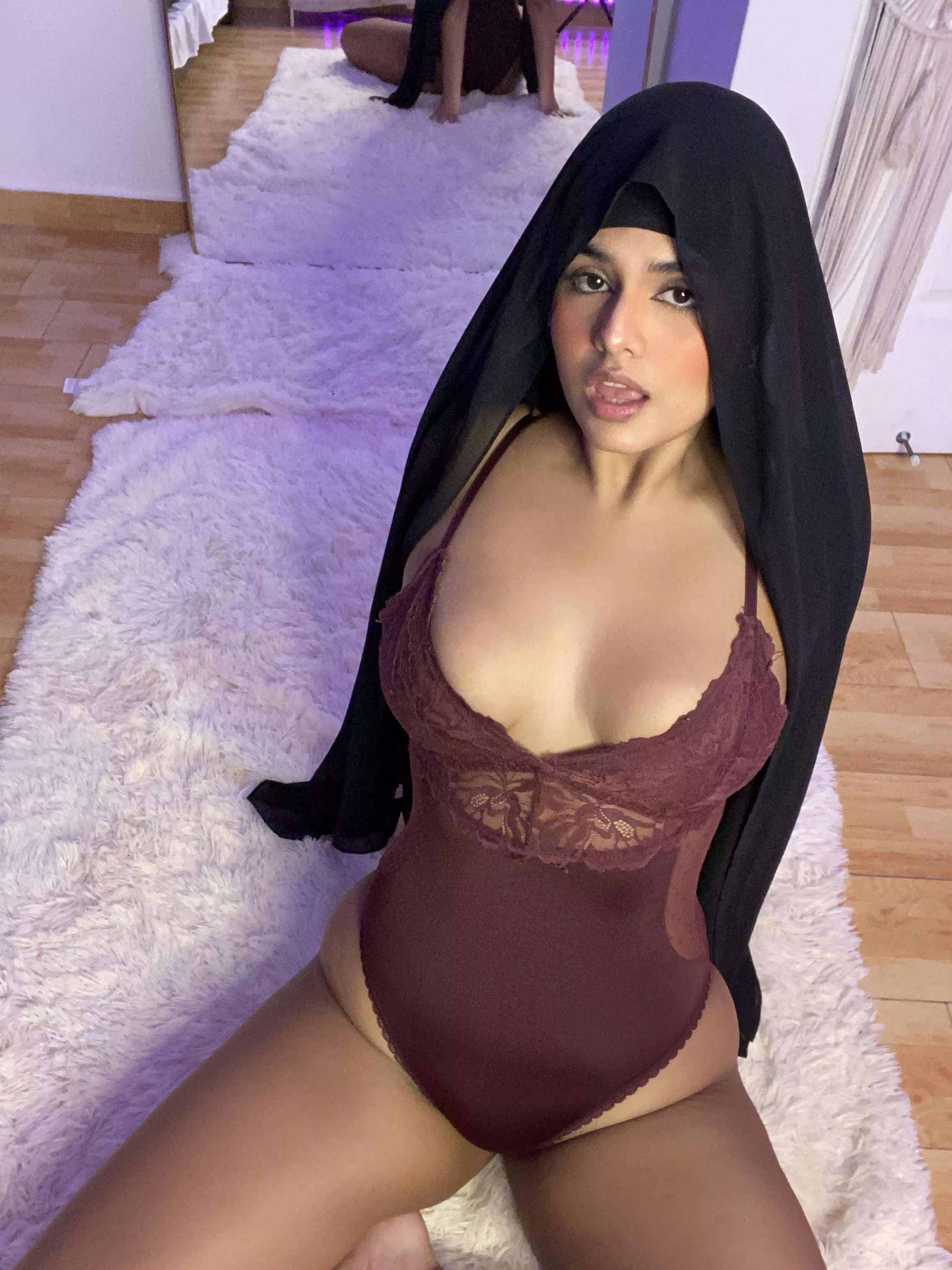 Am I gorgeous enough for you?