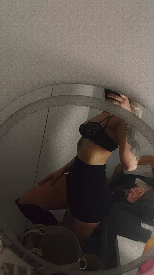 As the saying goes thic thighs save lives 🙊