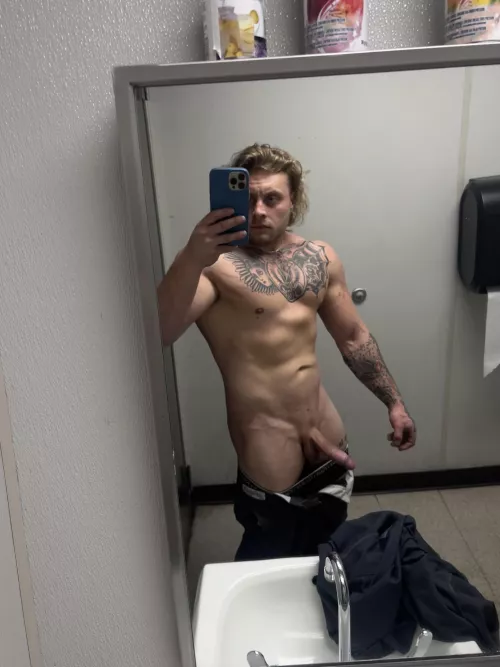 Bored at work keep me occupied ?