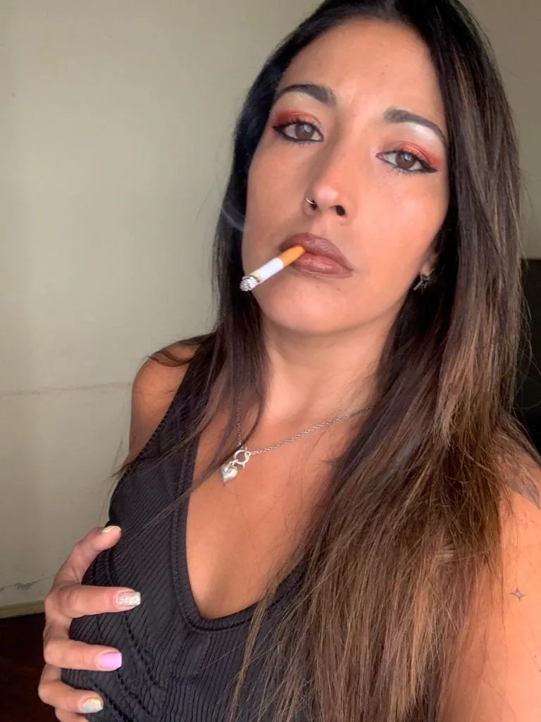 Can we smoke and fuck?!?😉