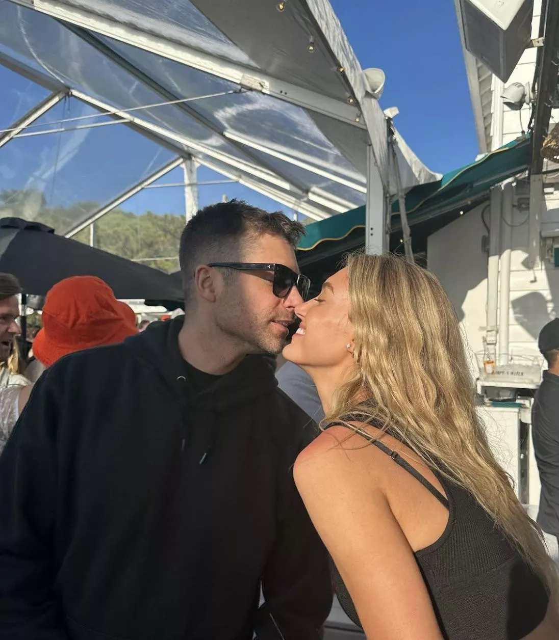Considering cuckold pregnancy