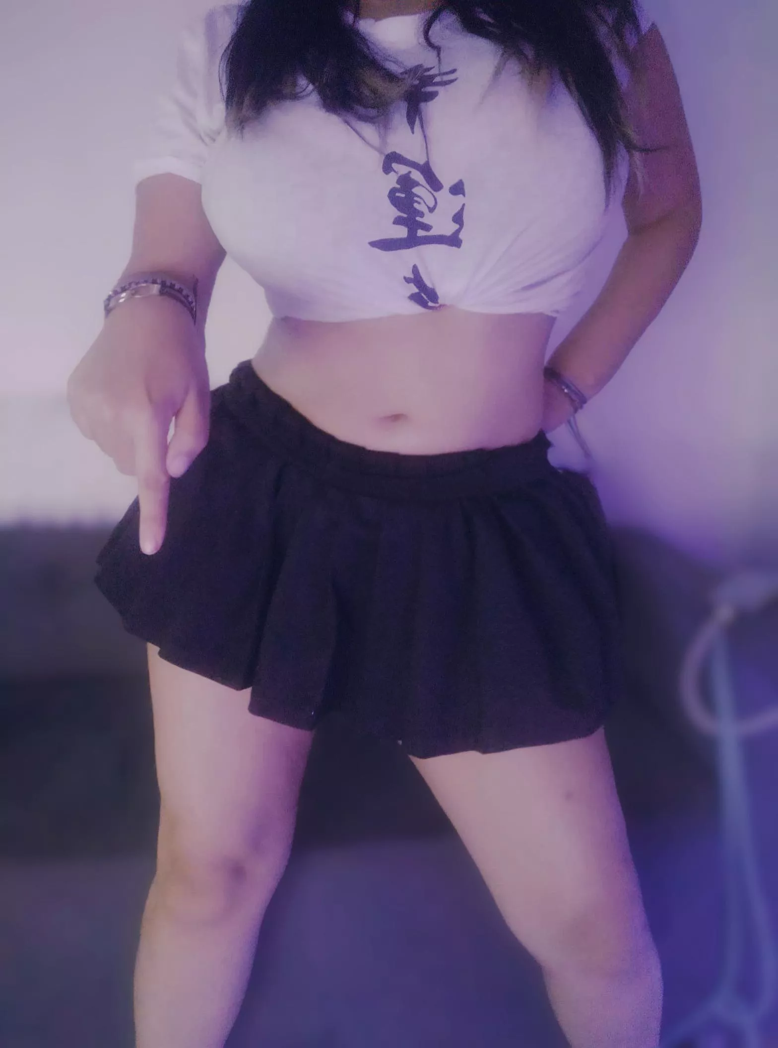 Crawl here, slave and prepare your disgusting ass to be used by me. I'll make you moan my name and beg for more.[SEXT] [PIC] [GIF] [RATE] [GFE]