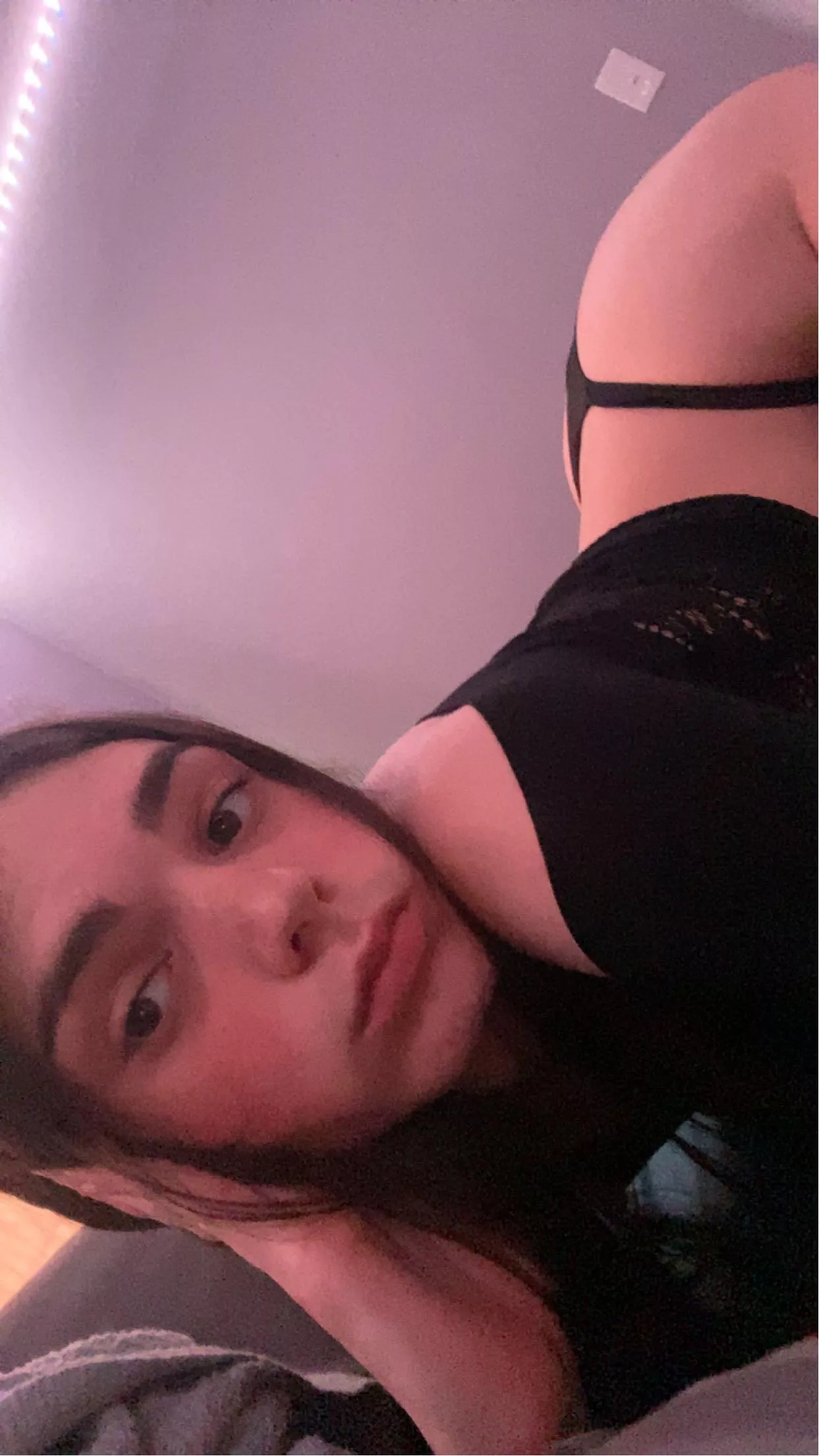 Cum bend me over 😝