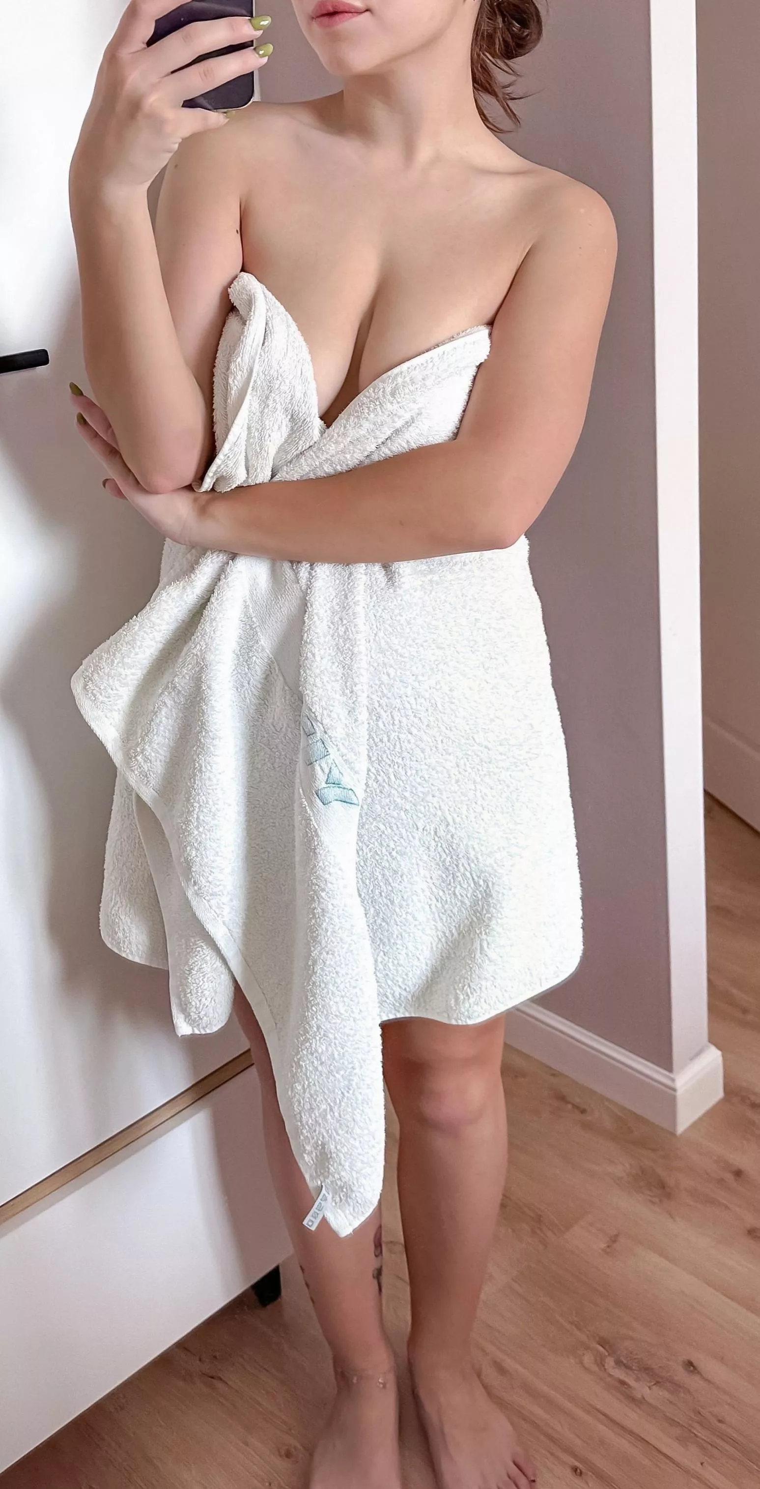 Do you enjoy my naked body from the back?