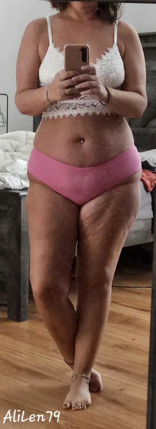 Friday is my second favorite F-word 😋FREE OnlyFans link in comments!