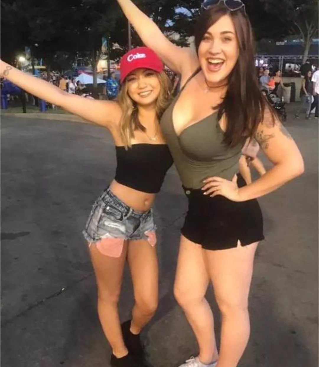 Hey! My boobs in your face!