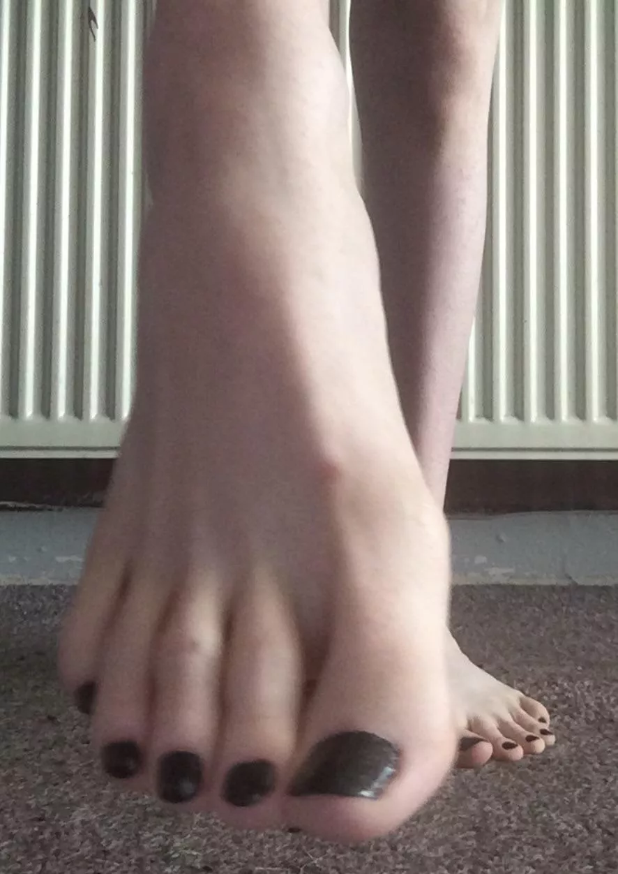 In your mouth 👄 or around your cock? 🍆