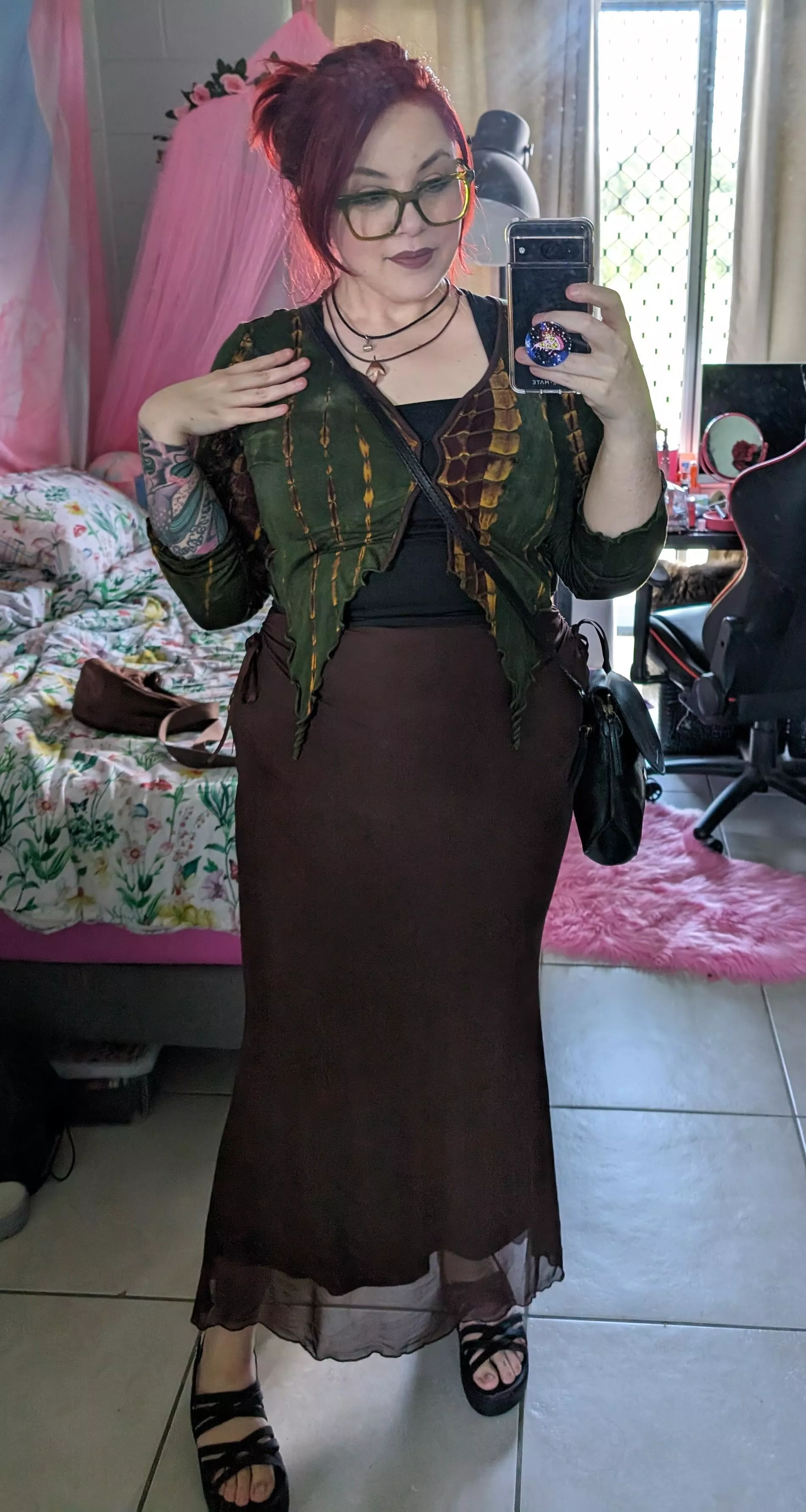 It's my birthday today and here is my birthday outfit !
