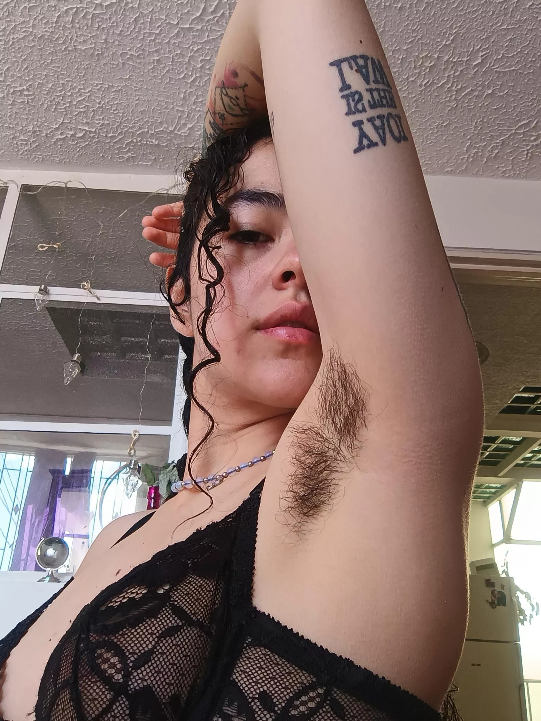 Say yes mommy if you’re not to scared to taste my armpits