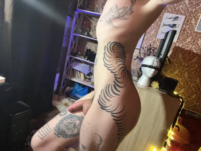 Skinny but with huge surprise😈