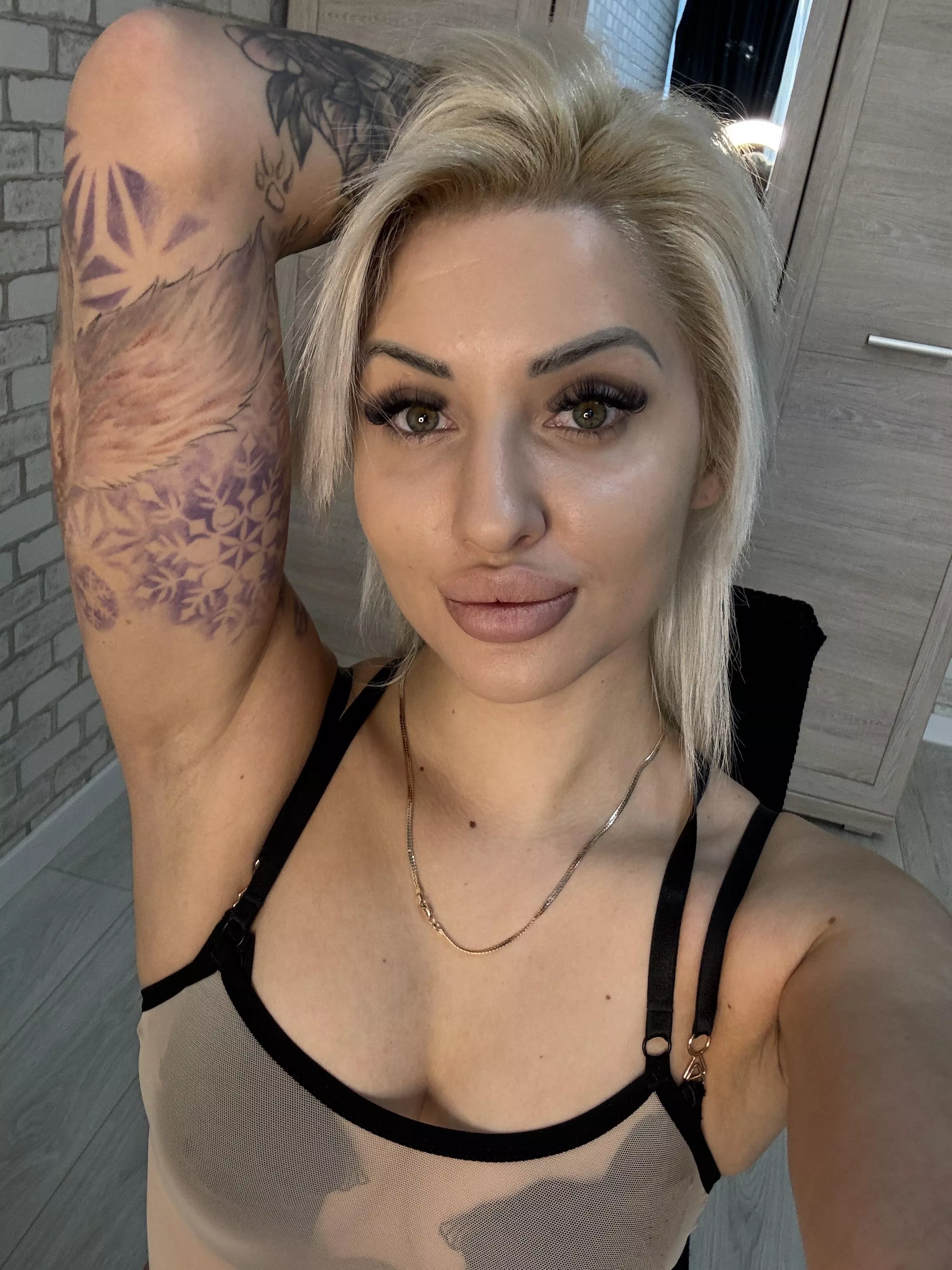smooth armpits