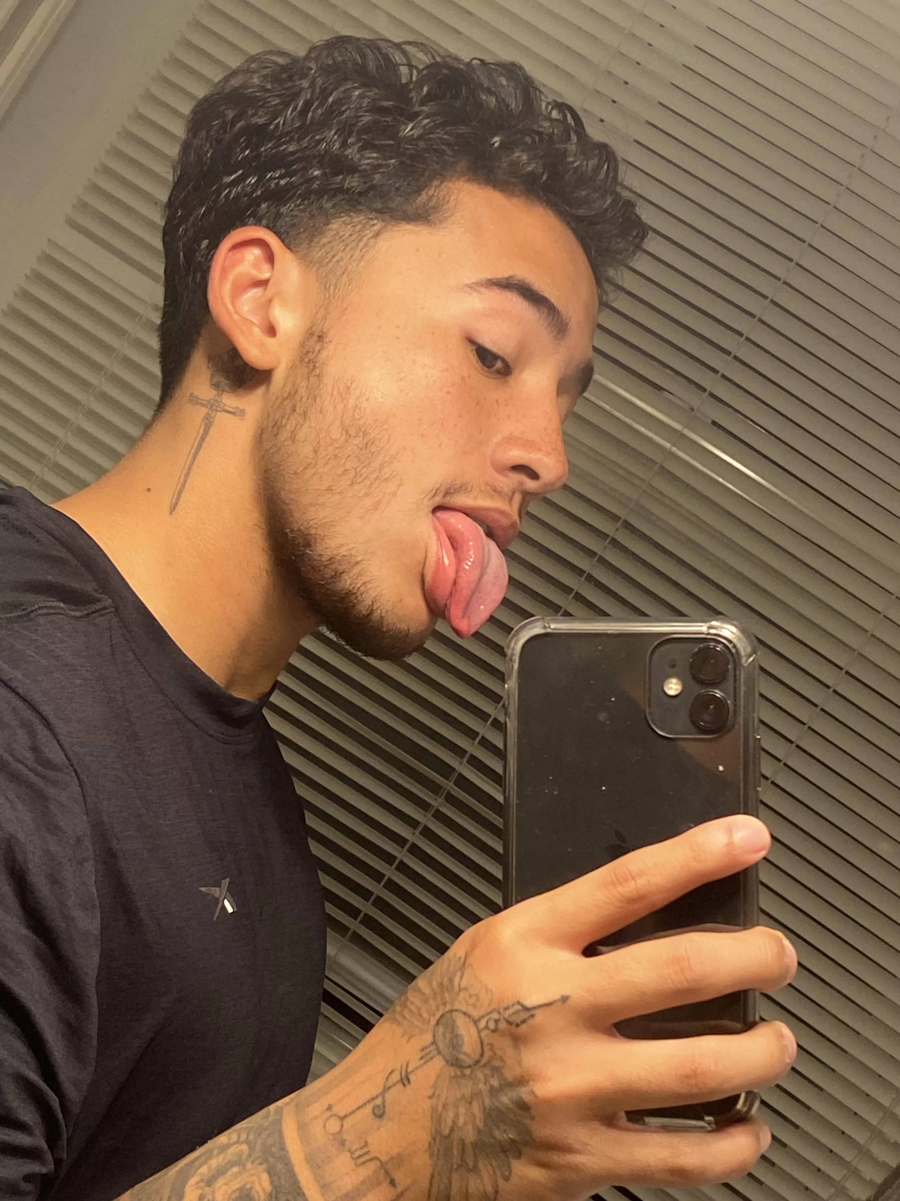 Where can I put this tongue ?