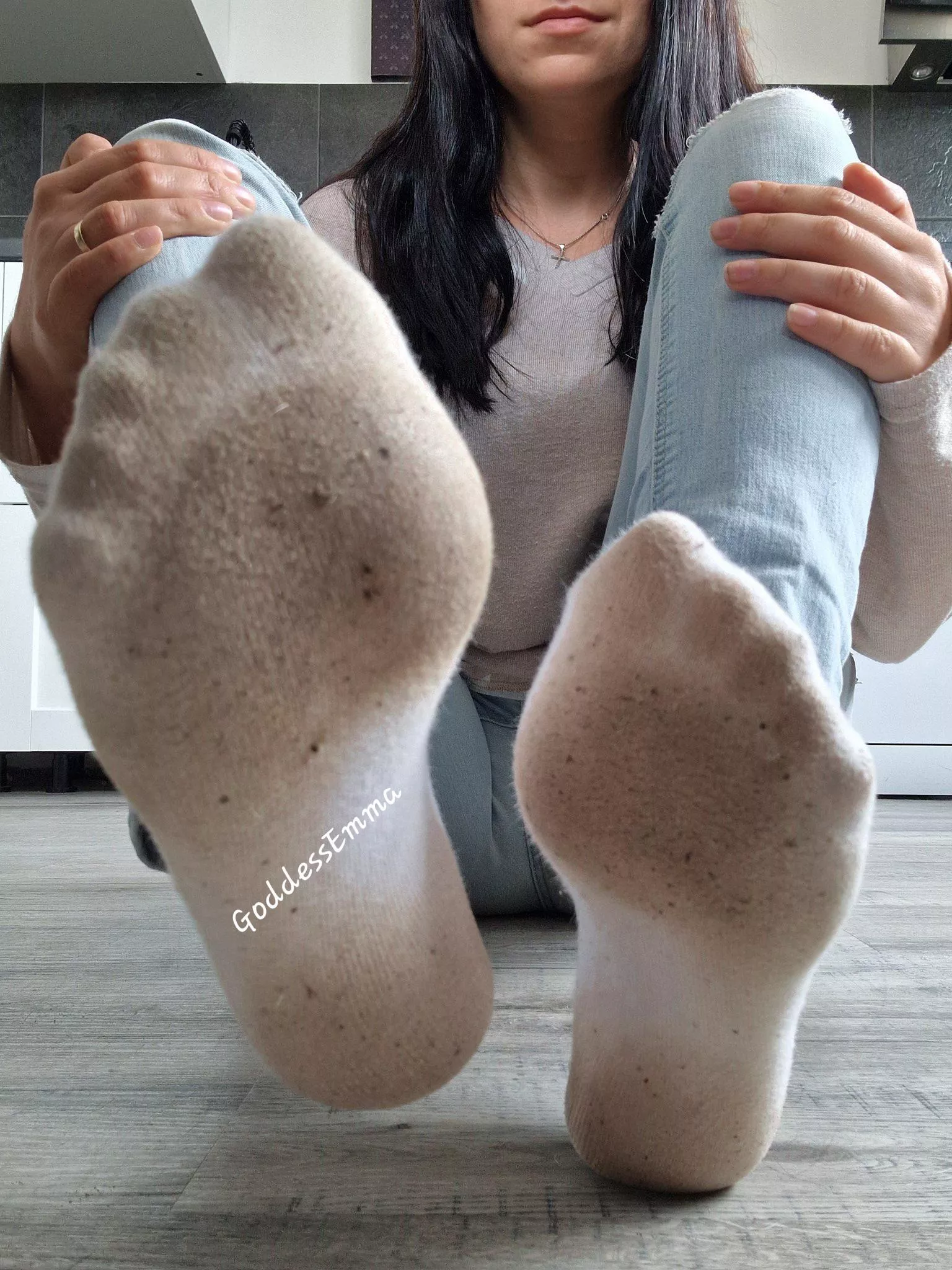 Who wants to sniff? [F]