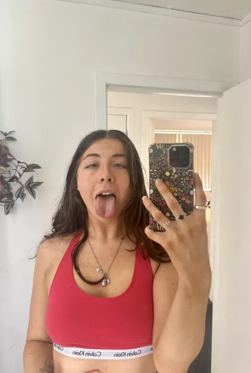 Wish someone shoot a cum inside my mouth