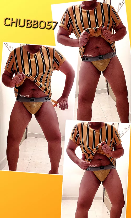 Would you like to be stung by this bumble bee? 😜🐝🍯🐝😈