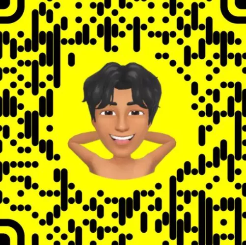 18m any innocent straight bro wanna be tricked into sending nudes. Fit++ Showoff++ @thtfz (also into giving joi and edging)