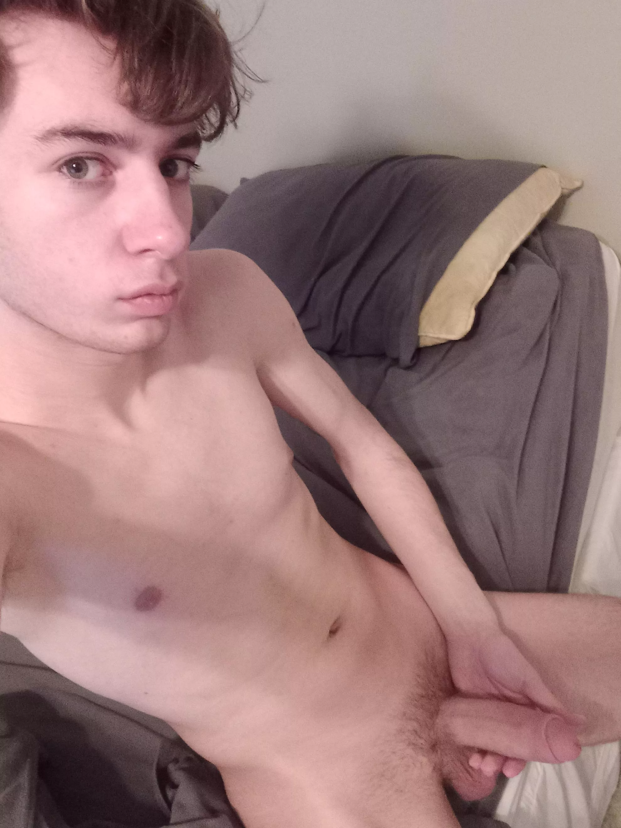 19 dm asl and pic and snap handle. Be close to my age, be chill.