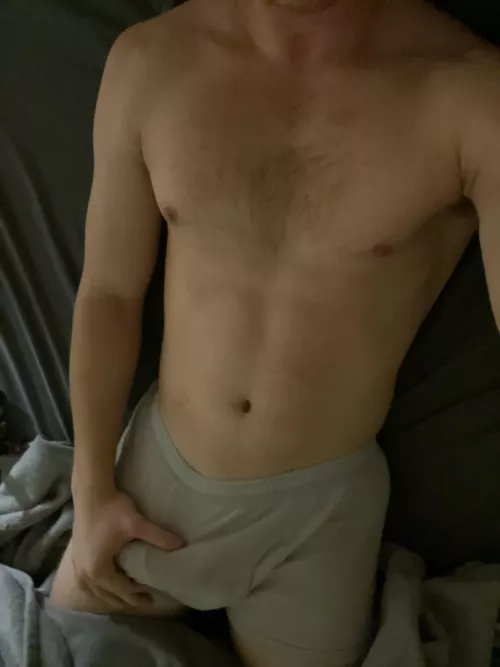 23 straight dude for older dl dads dm me