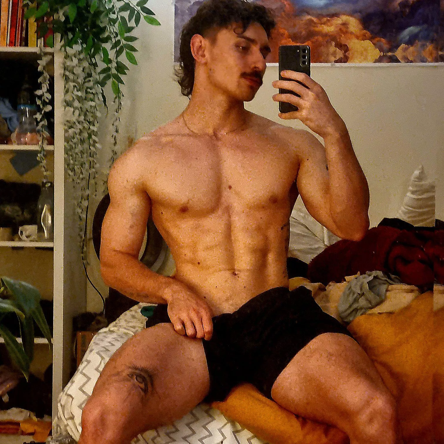 26, NZ, looking for long term jerk mates. Jocks or twinks add @connortbh