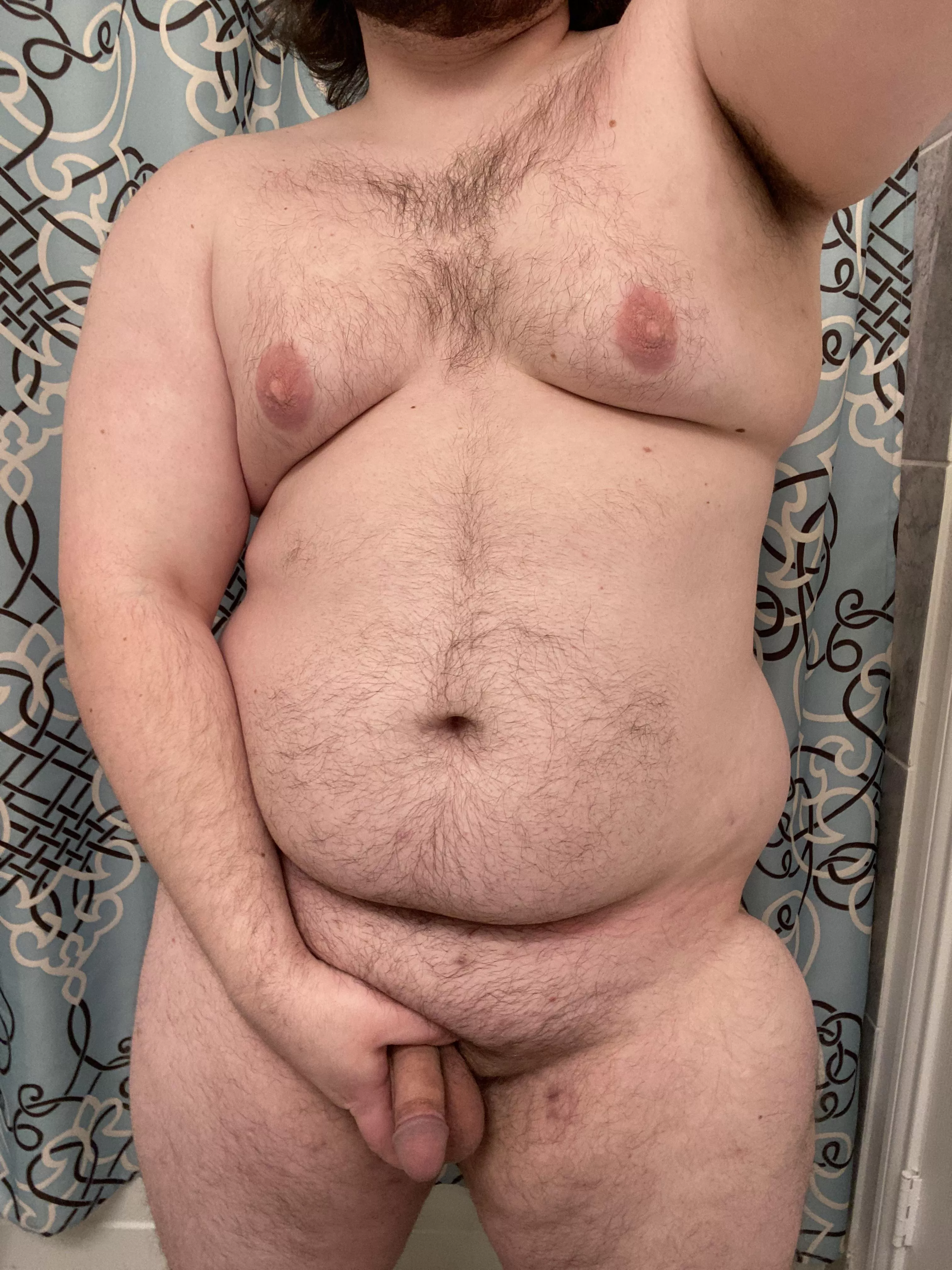 (28) Happy weekend! 🤗 Let’s spend it together totally naked?