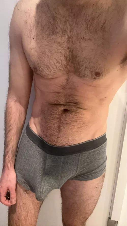 (36) wanna lick my bulge?