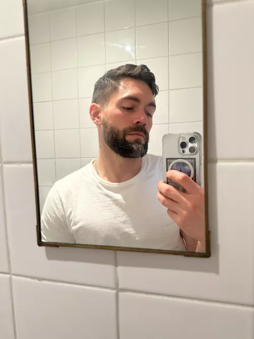 addicted to hipster coffee shops and MTG; send help