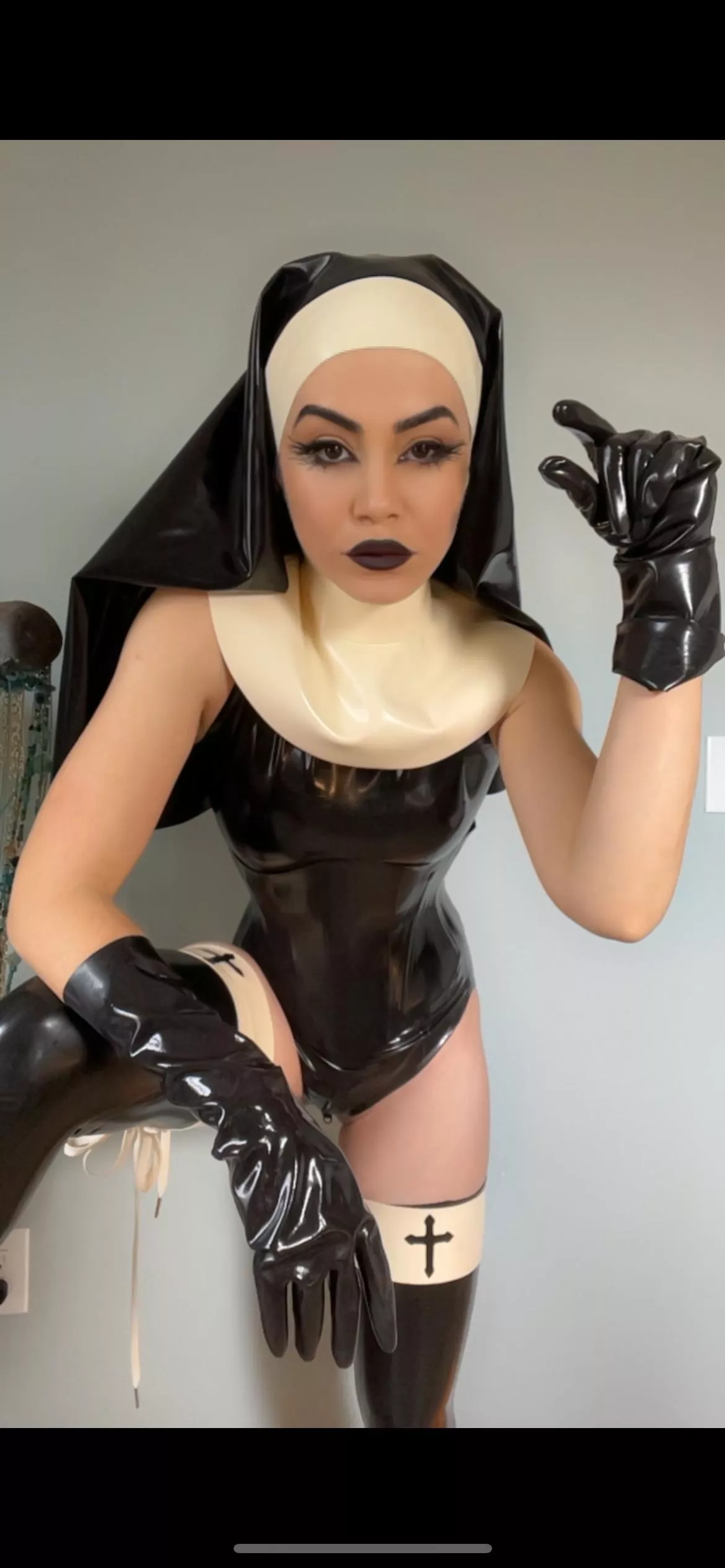 An immersive exploration into the world of kinks, led by a seasoned Pro Domme.