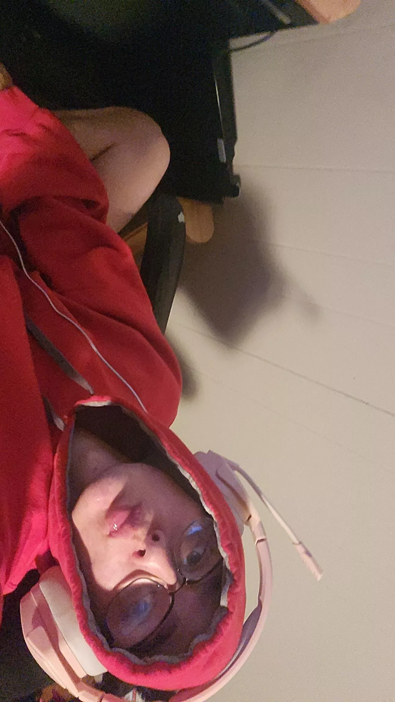 Anyone wanna play ow2? Add my snap KiwiFruitkake