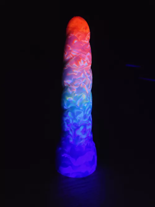 Aurora Mystic under blacklight is just too beautiful ✨️