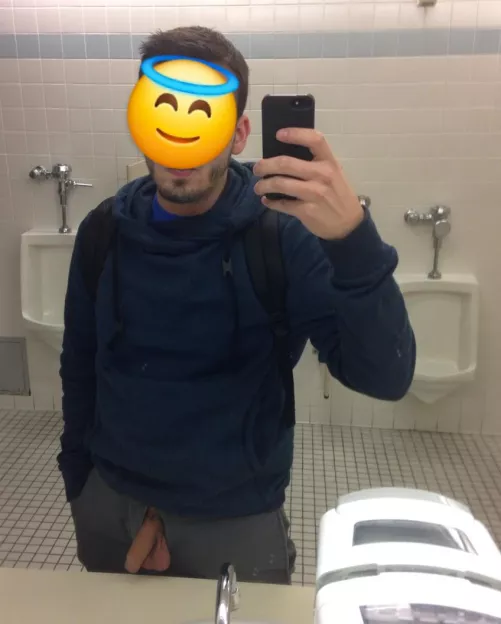 Back when I was a Bi college frat bro....ohhh what when down after class👅