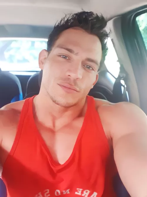 First time posting here, hey everyone👋