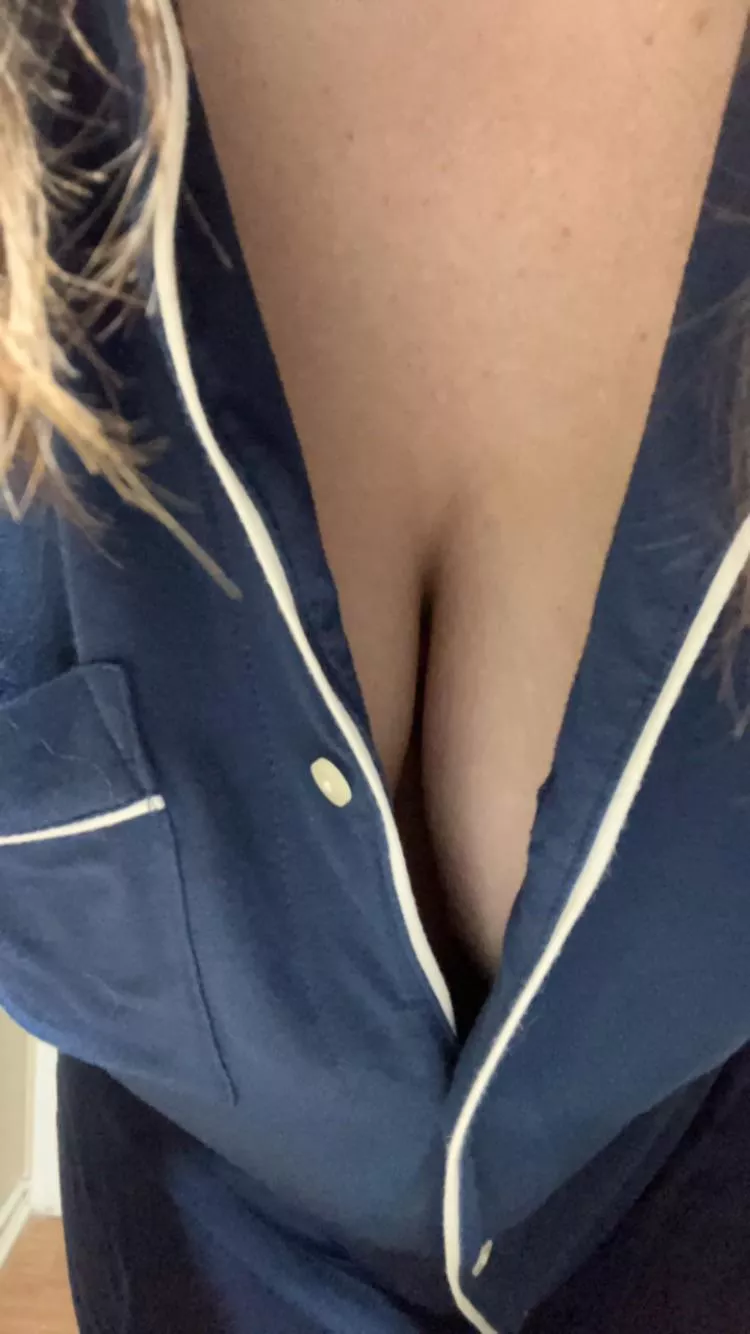 Good morning! Do you want some coffee?