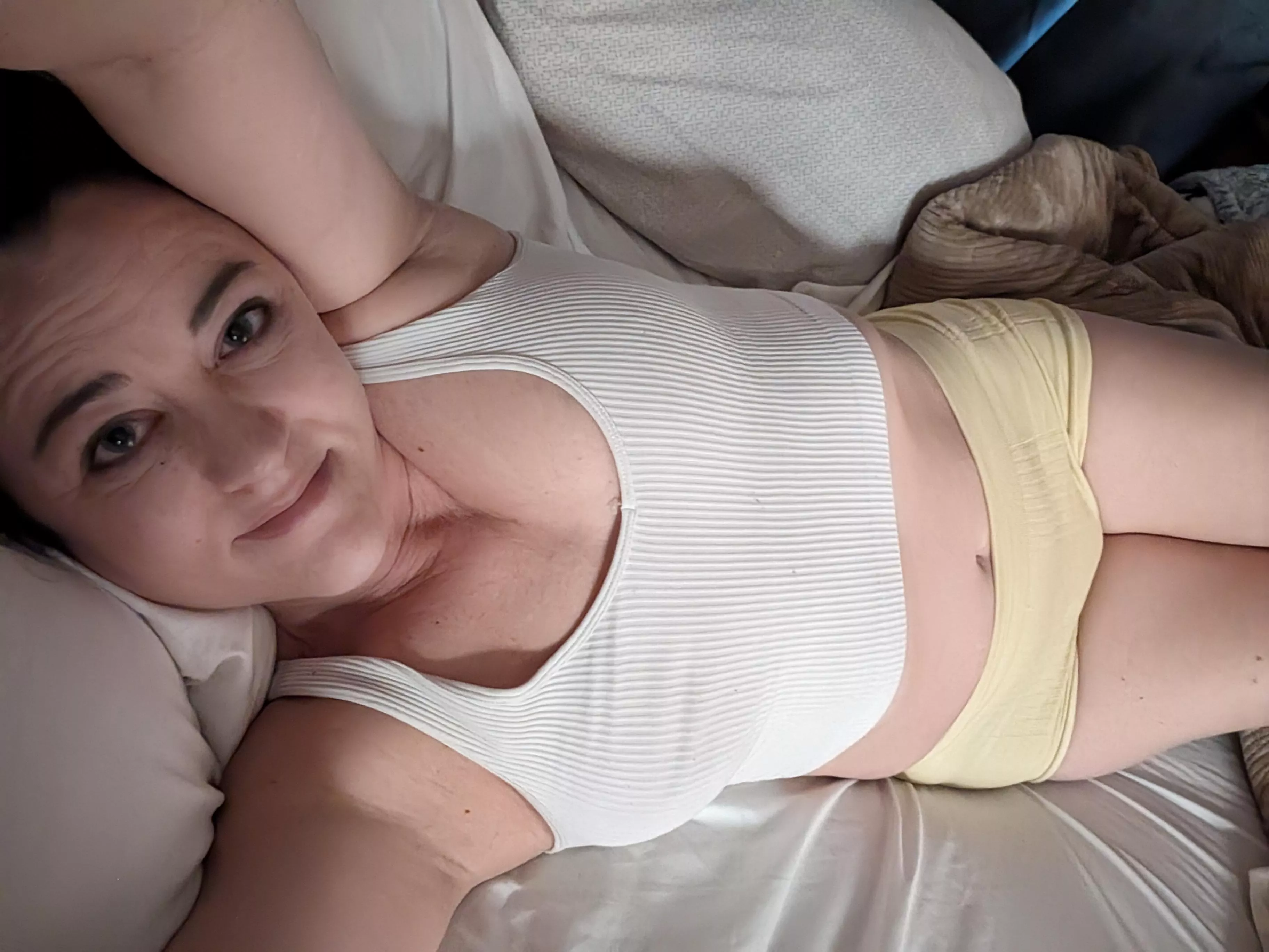 Good morning from the MILF nextdoor