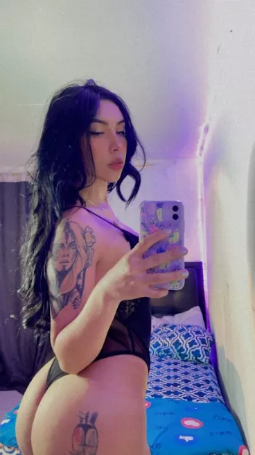 Guess what I'm thinking about in this pic