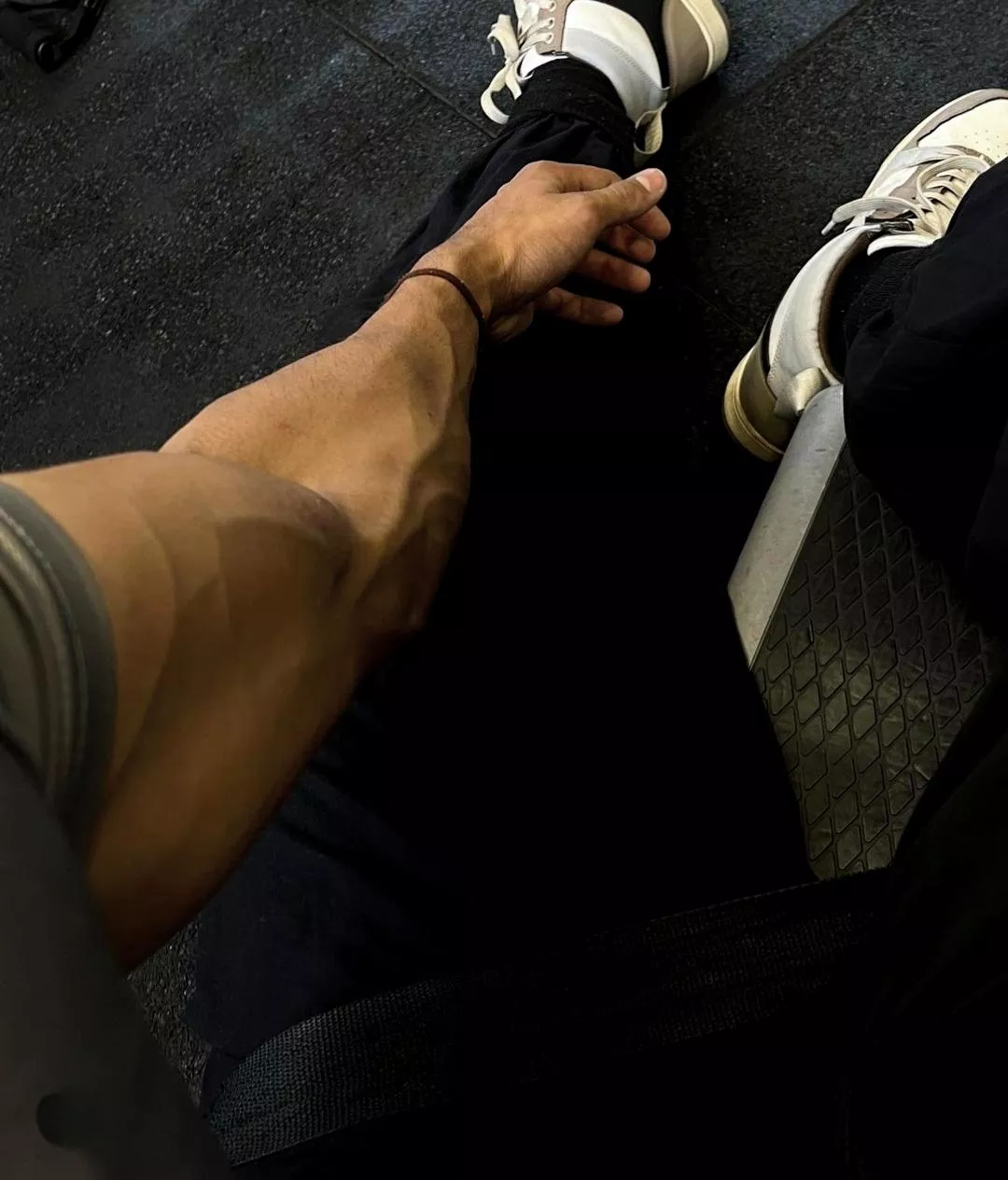 gym's a good place to get some disrespectful looks but isn't better than reddit