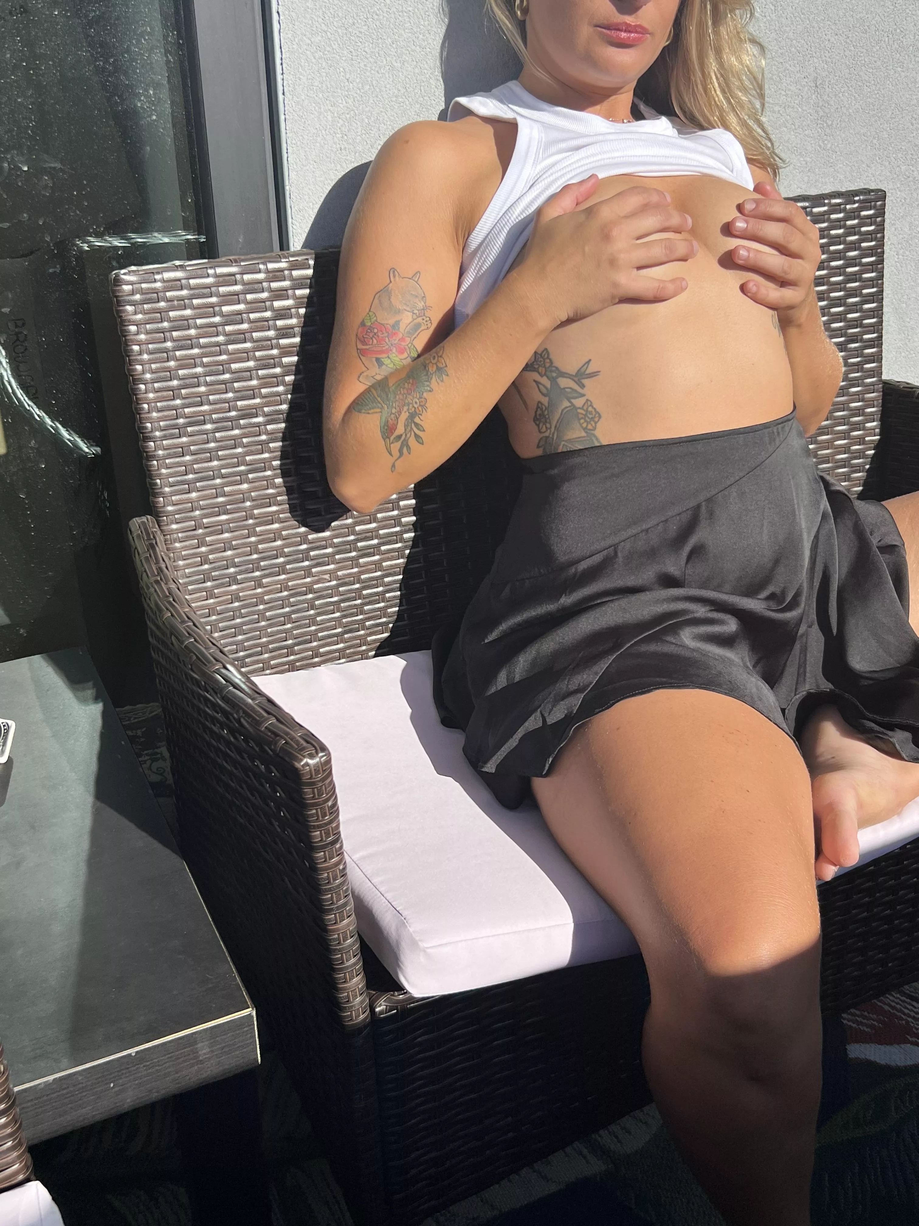 Hand bra for my handfuls 💁🏼‍♀️