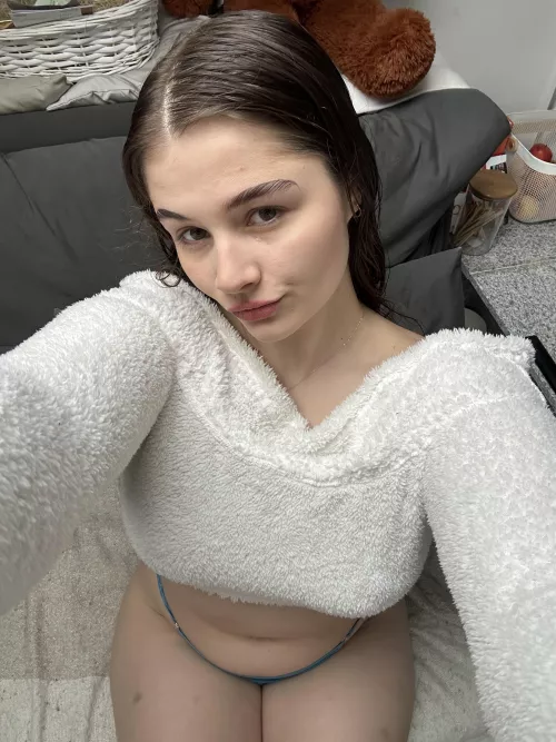 How does my curvy 19yo body look in this?