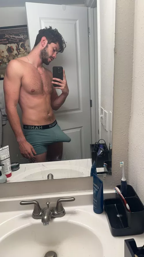 I don’t even now how it’s staying in 😉