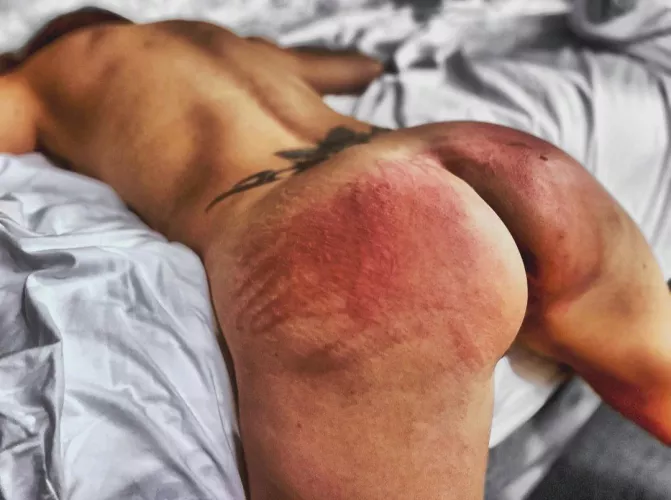 I love the feeling of bare handed spankings