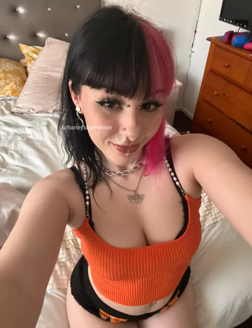 Idk who needs to hear this but a facial never ruined a friendship