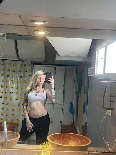 I've been told this top look sexy on me