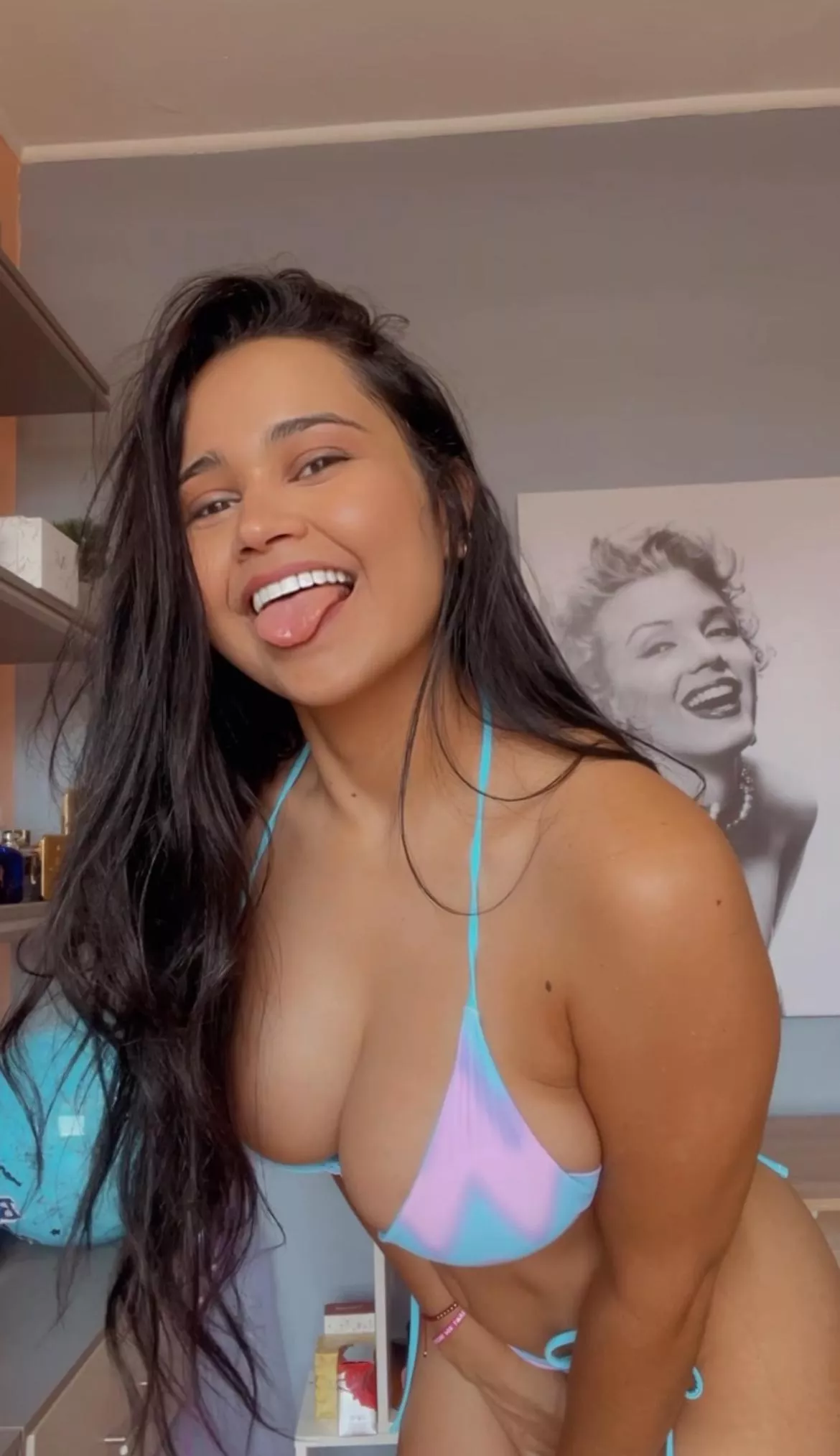 Looking for a redditor to come with me at the beach