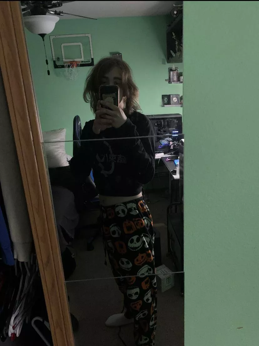 Looking to make friends :3