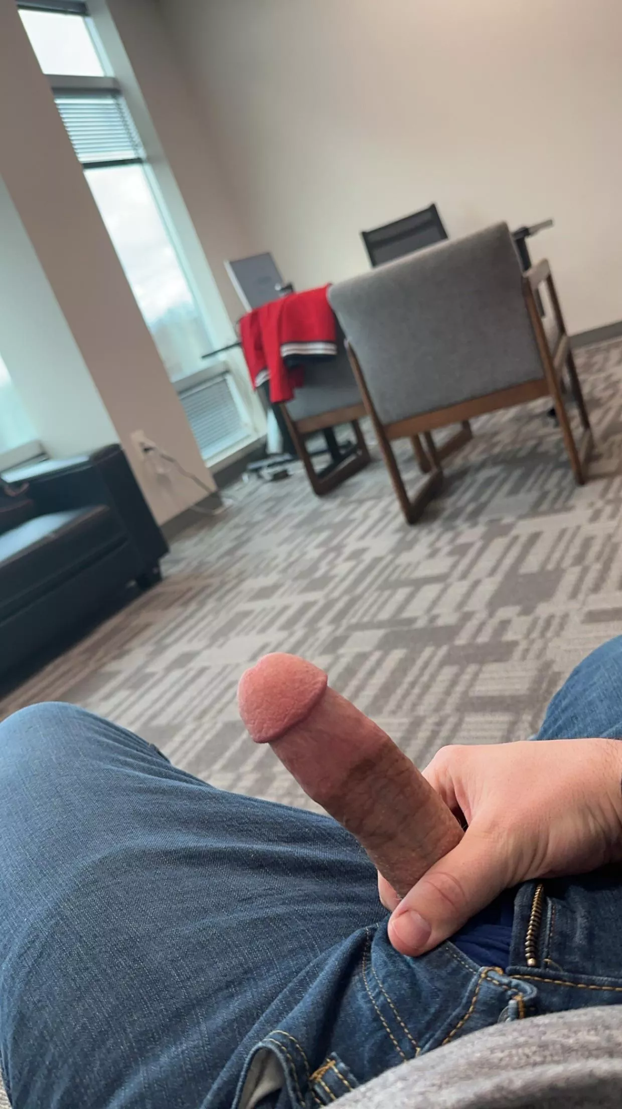 Loving my new office 🙌 DMs are open for some Friday fun
