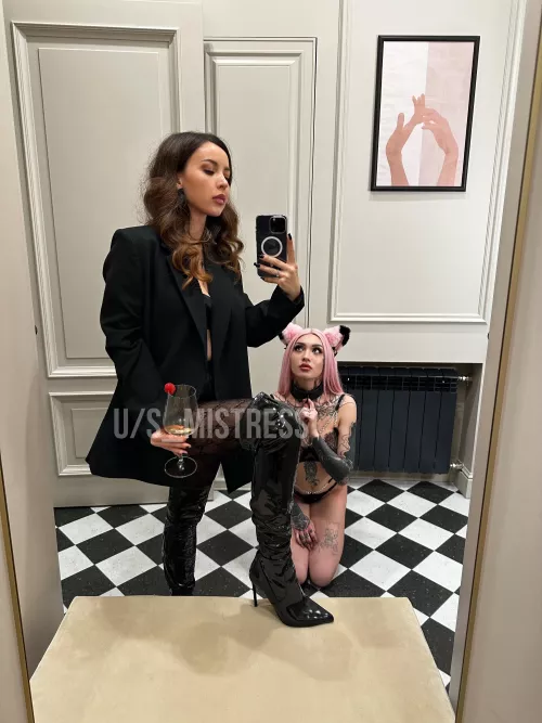 Meeting your Mistress takes skill