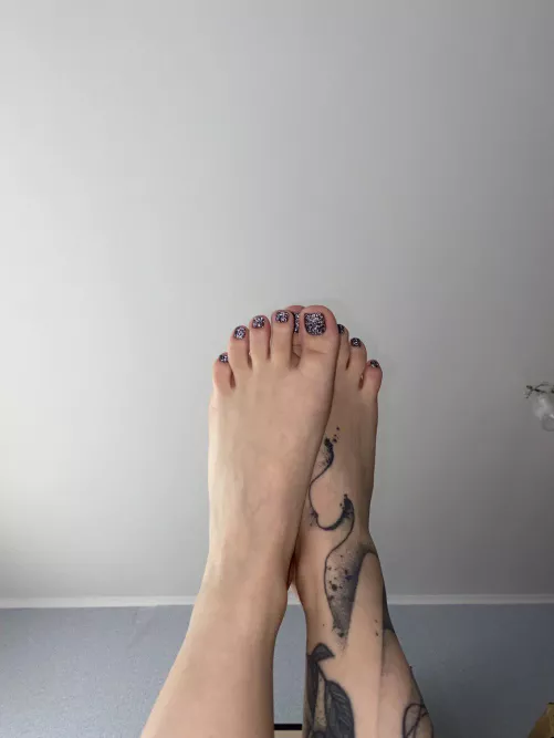 my brilliant pedicure))