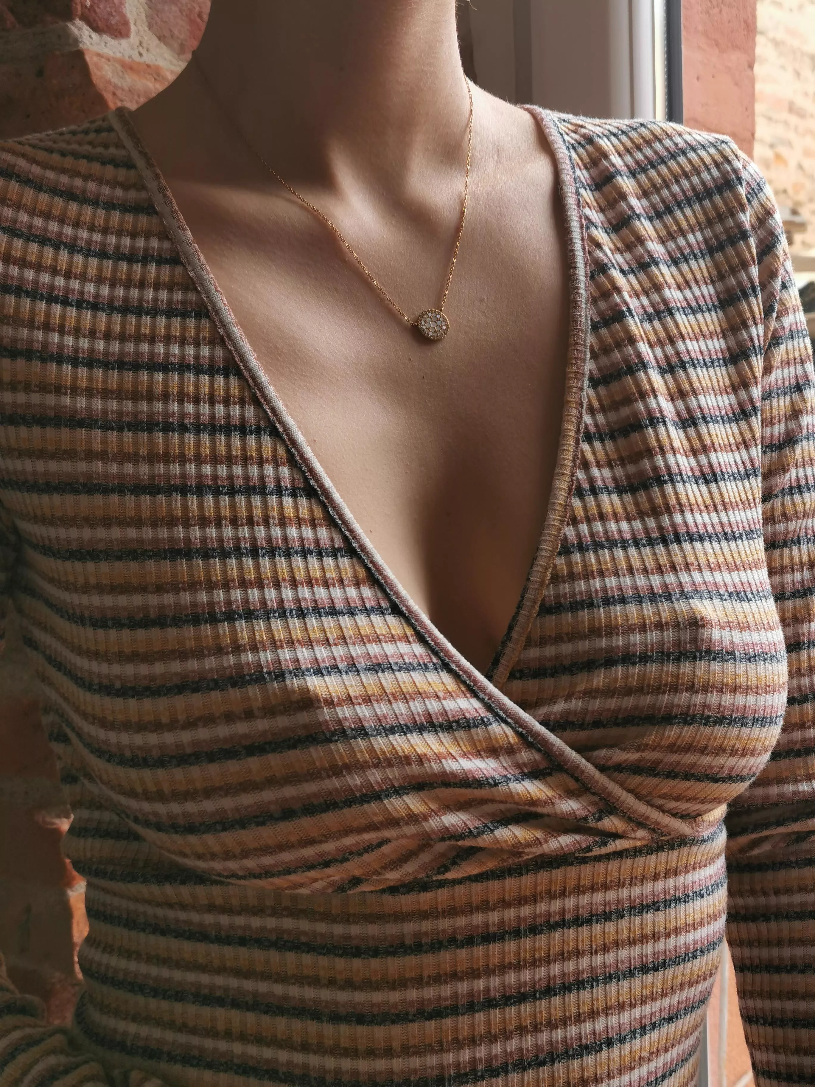 My favorite top, now you know why :)