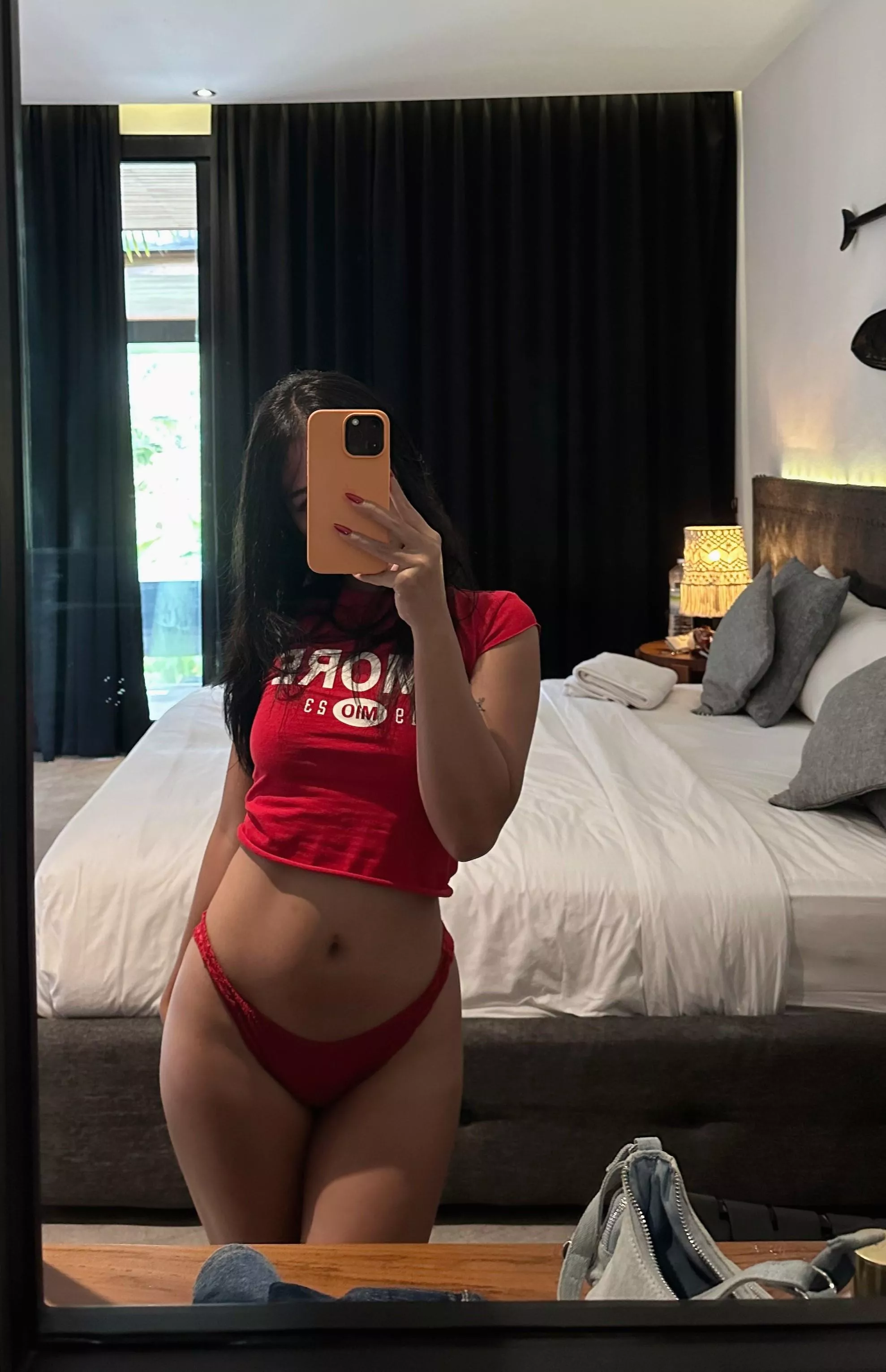 My first mirror selfie in 2024