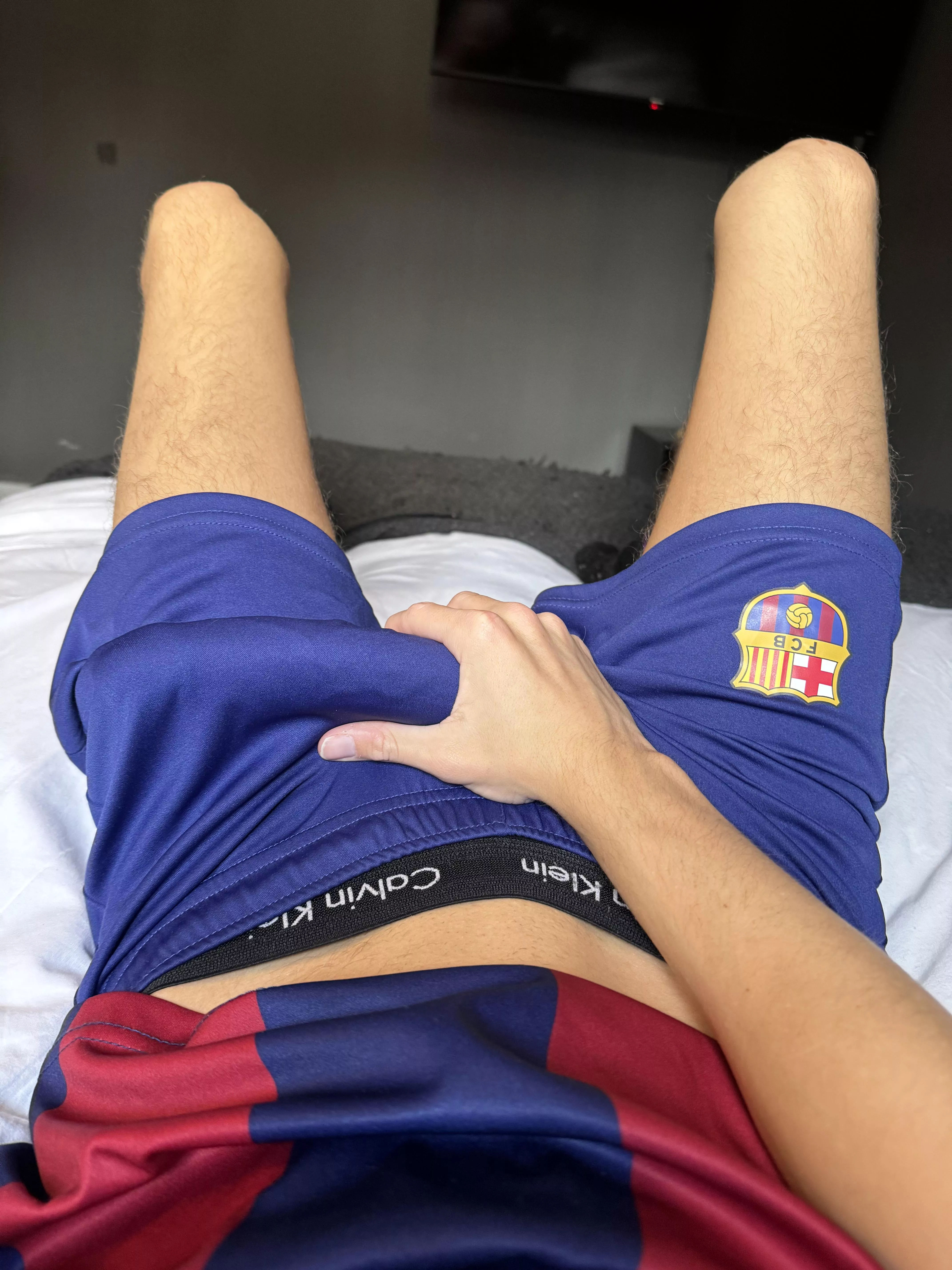 quick blowjob after footie?