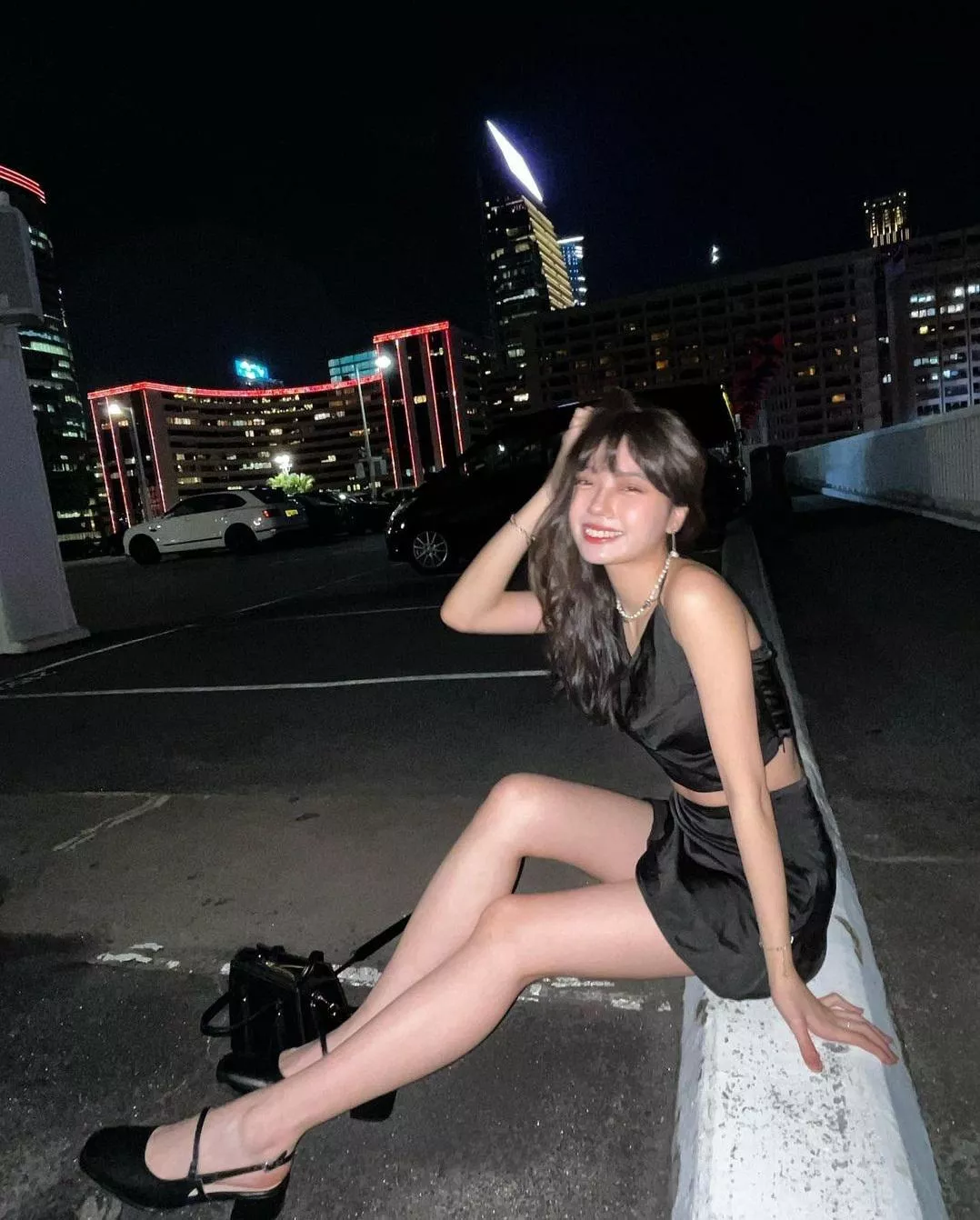 Seconds before the bj. Would you let her drain you?